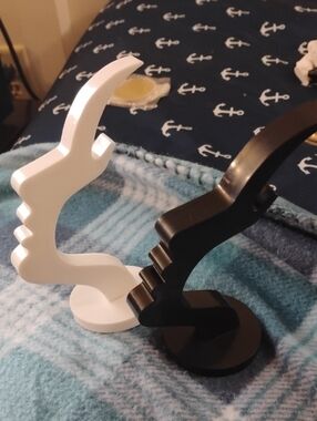 Free Gift,Modern Black and White Face Profile Jewelry Stands!!